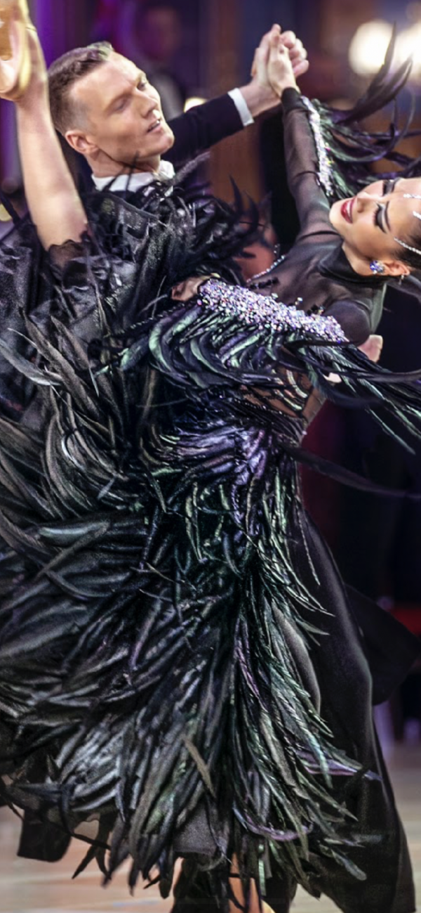 Tailsuit's - Image 5